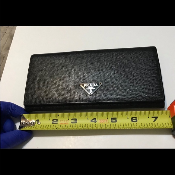Prada Wallet - Picture 4 of 12